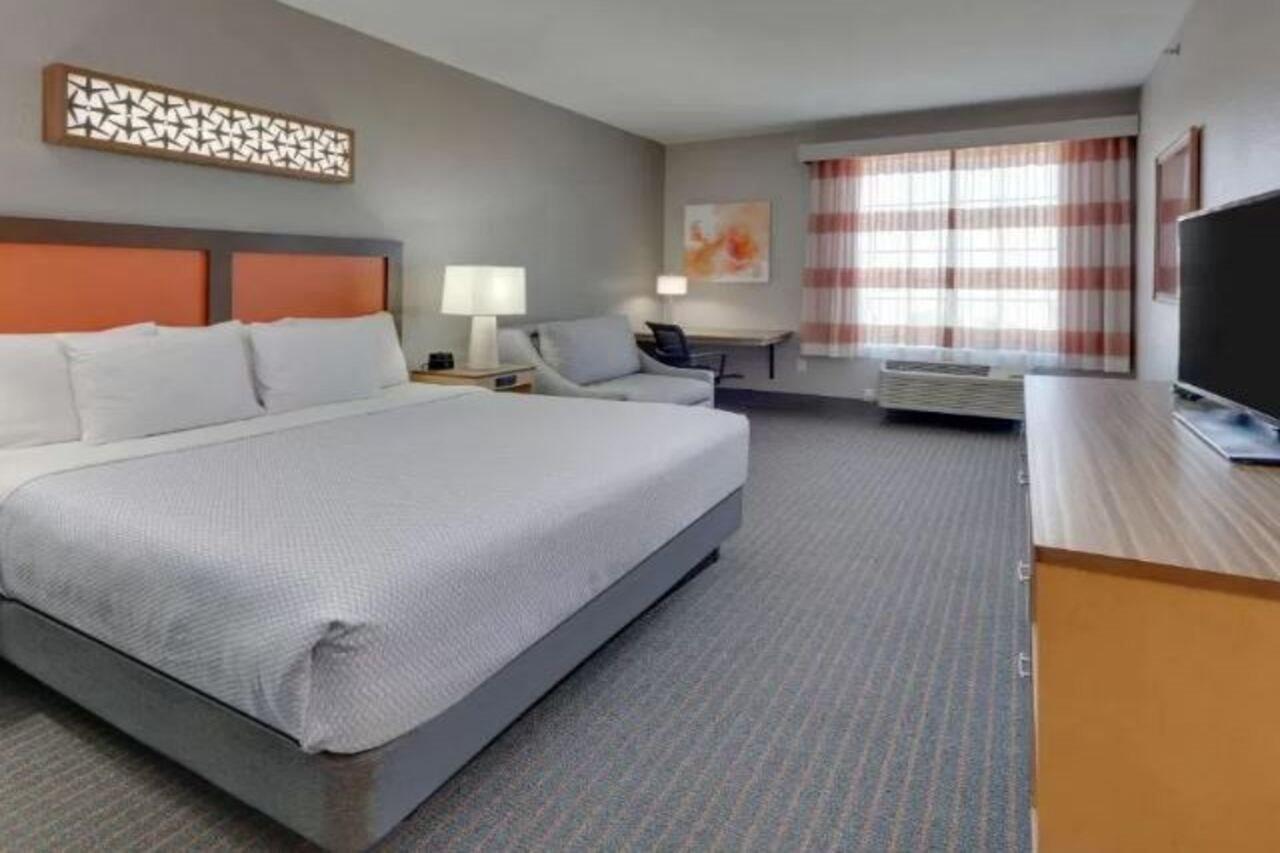 La Quinta By Wyndham Dallas Love Field Ngoại thất bức ảnh